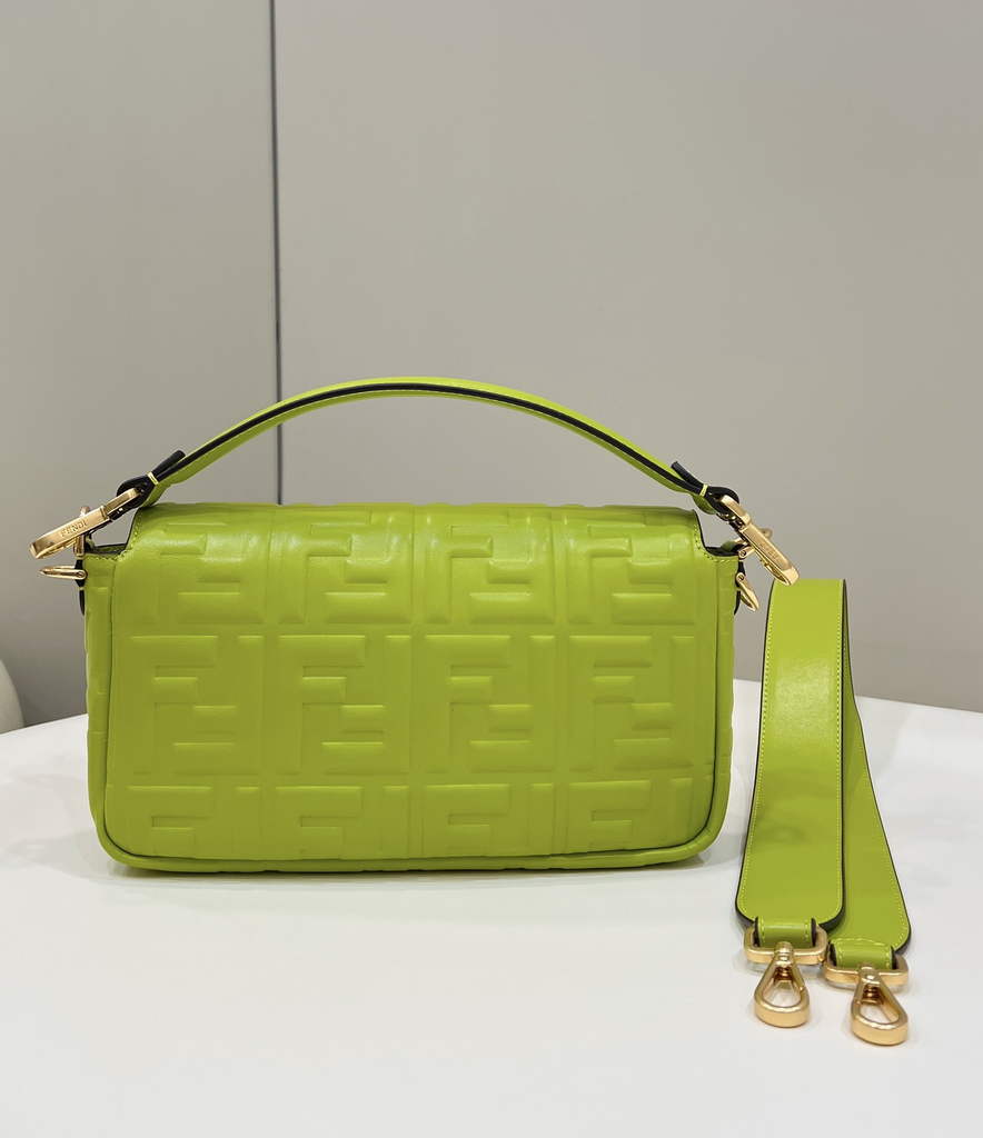 Fendi 8BR600 Baguette Light Green leather bag - Default Title - View 3
