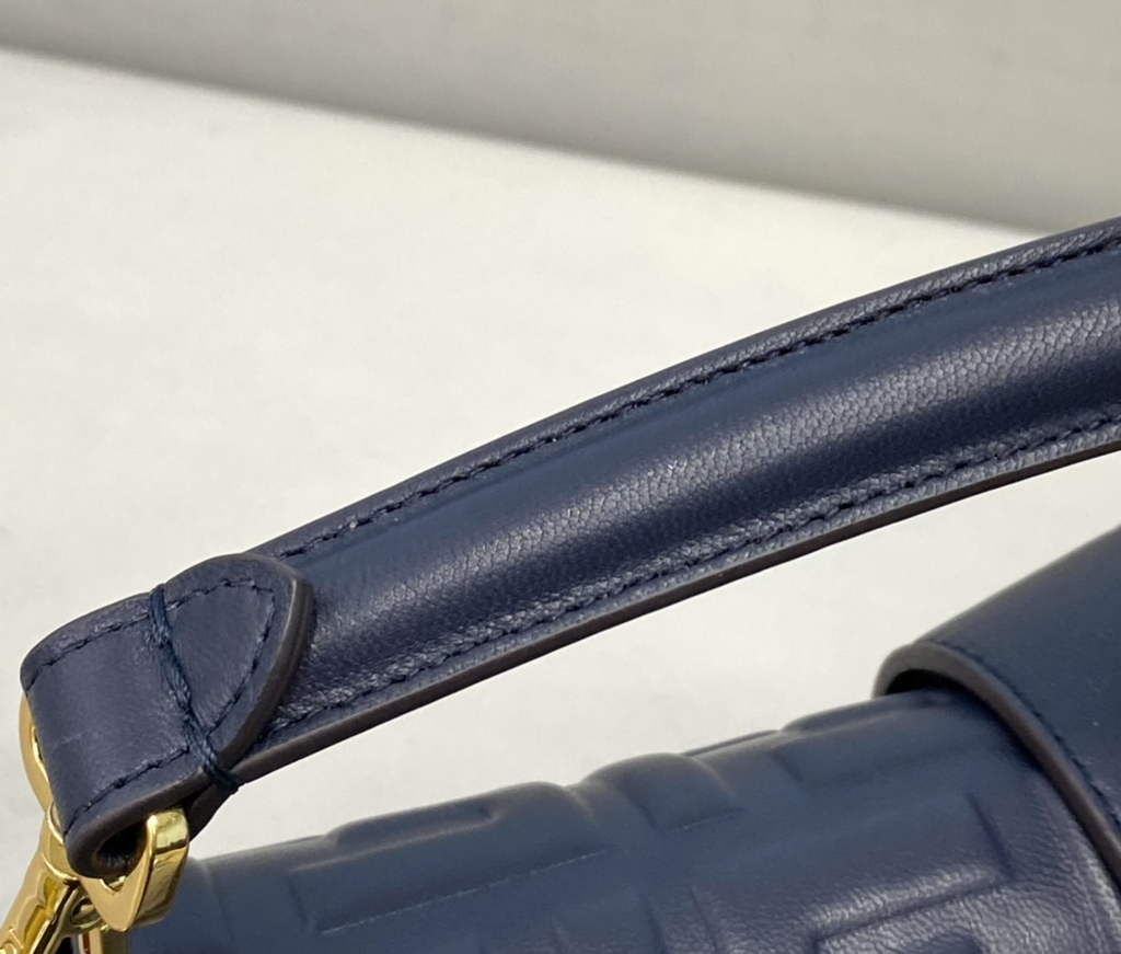 Fendi 8BR600 Baguette Navy Blue leather bag - Default Title - View 5