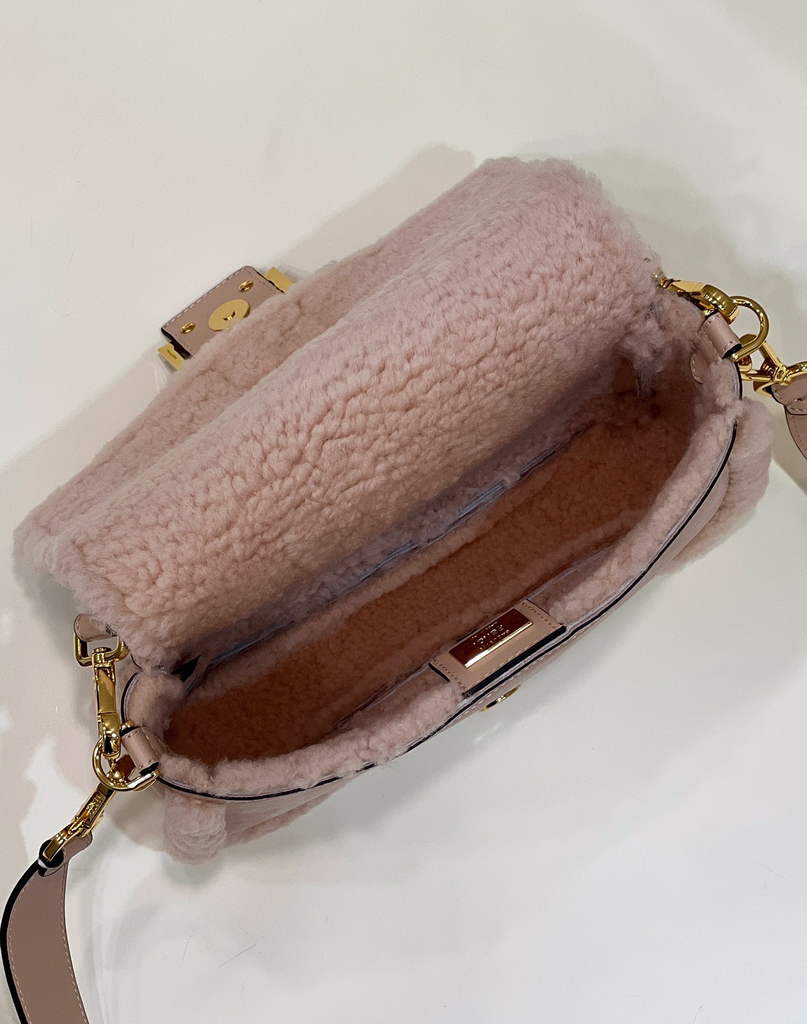 Fendi 8BR600 Baguette leather bag Pink - Default Title - View 9