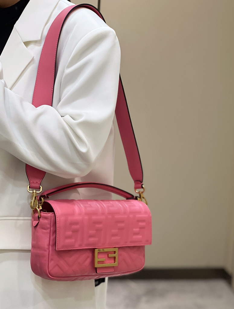 Fendi 8BR600 Baguette Red nappa leather bag - Default Title - View 1