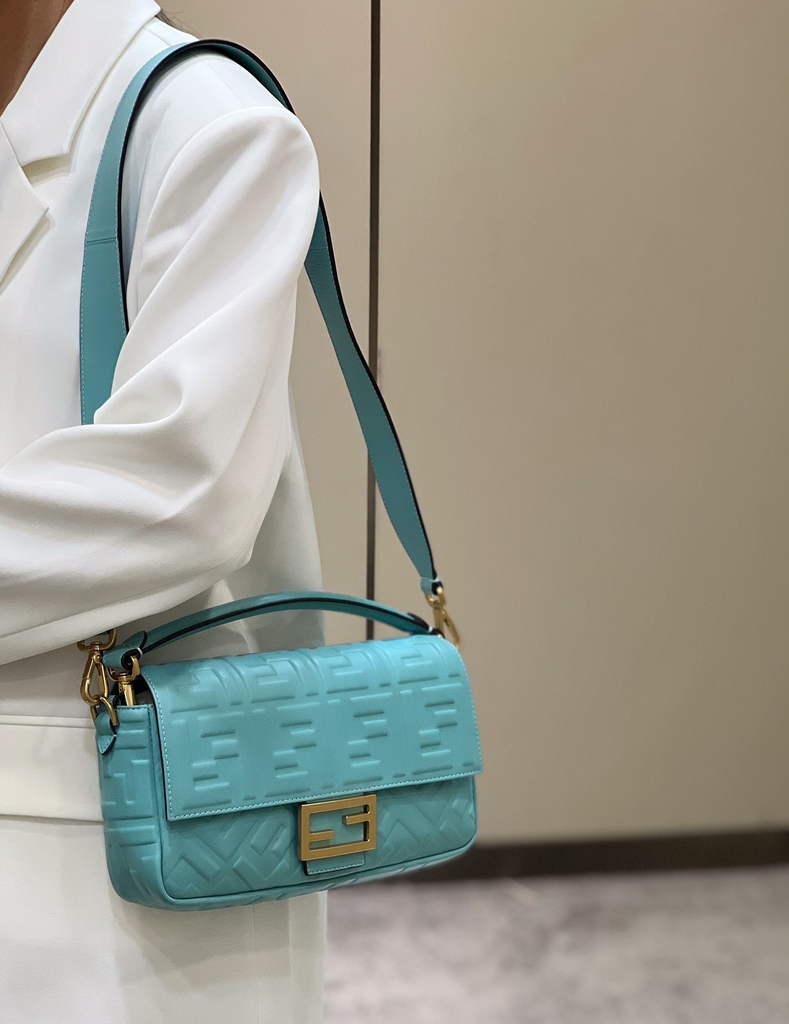 Fendi 8BR600 Baguette Mint green nappa leather bag - Default Title - View 1