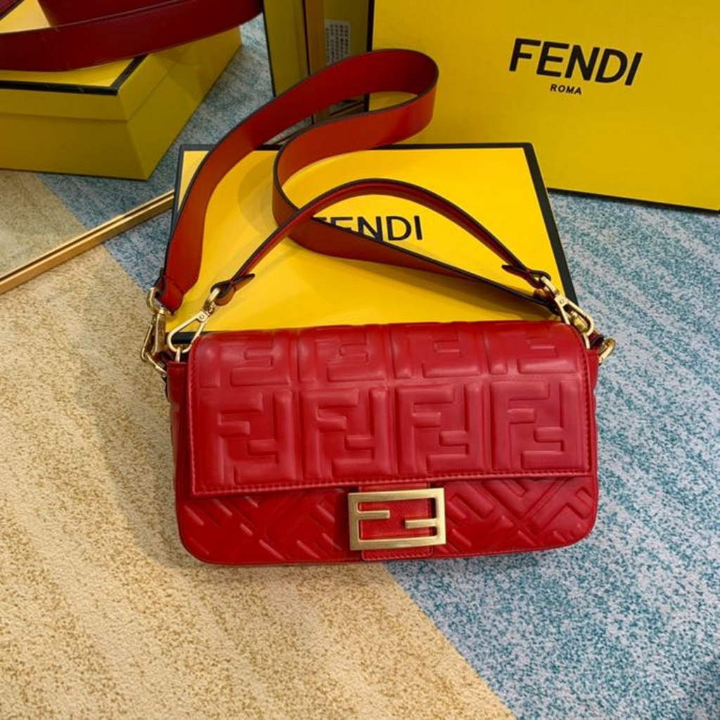 Fendi 8BR600 Baguette Red leather bag - Default Title - View 1