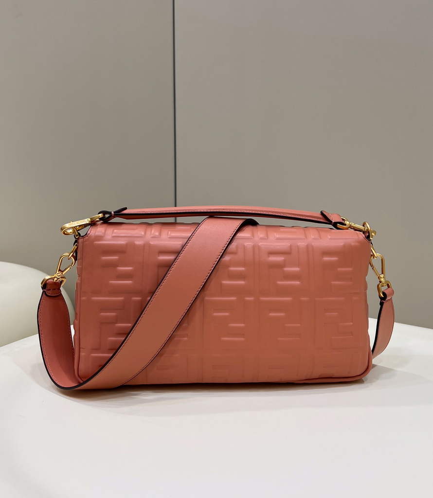 Fendi 8BR771 Baguette Large Pink leather bag - Default Title - View 3