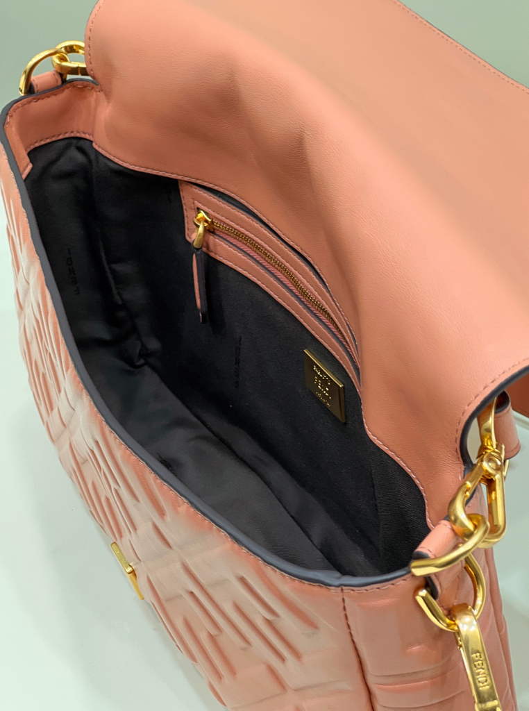 Fendi 8BR771 Baguette Large Pink leather bag - Default Title - View 9