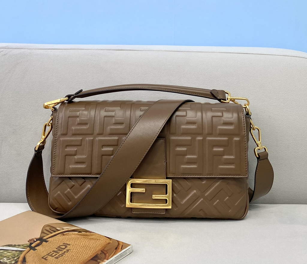 Fendi 8BR771 Baguette Large Brown leather bag - Default Title - View 1