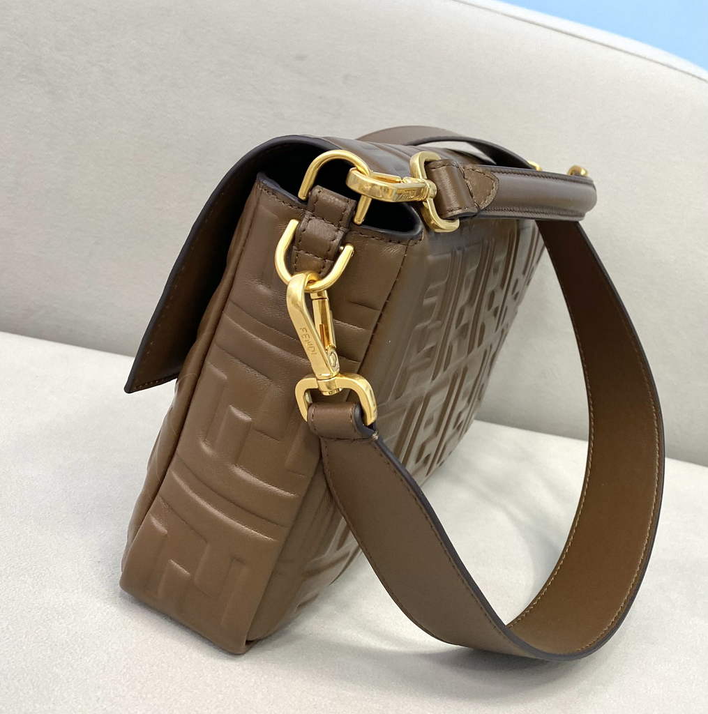 Fendi 8BR771 Baguette Large Brown leather bag - Default Title - View 3