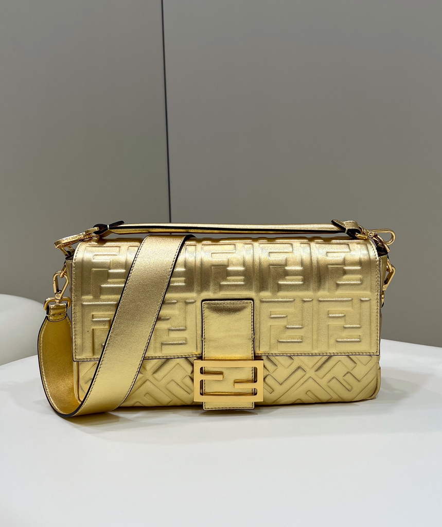 Fendi 8BR771 Baguette Large Gold leather bag - Default Title - View 1