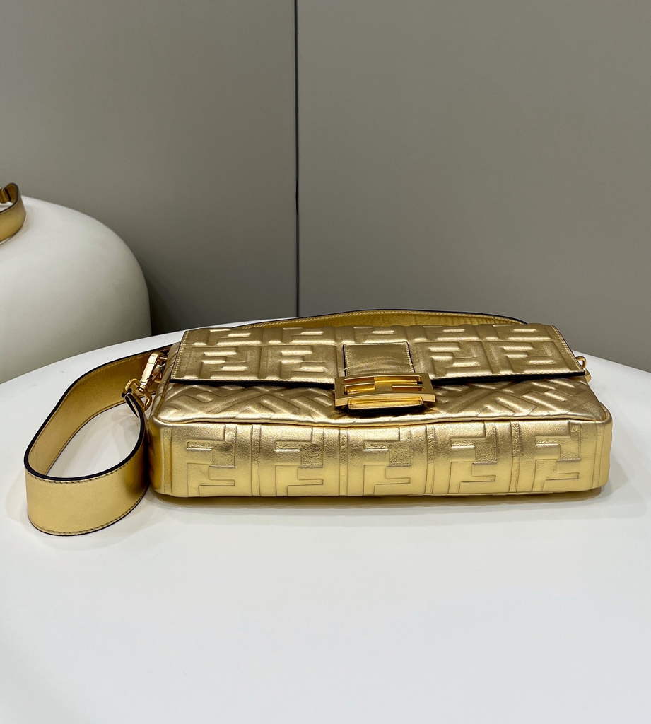 Fendi 8BR771 Baguette Large Gold leather bag - Default Title - View 4