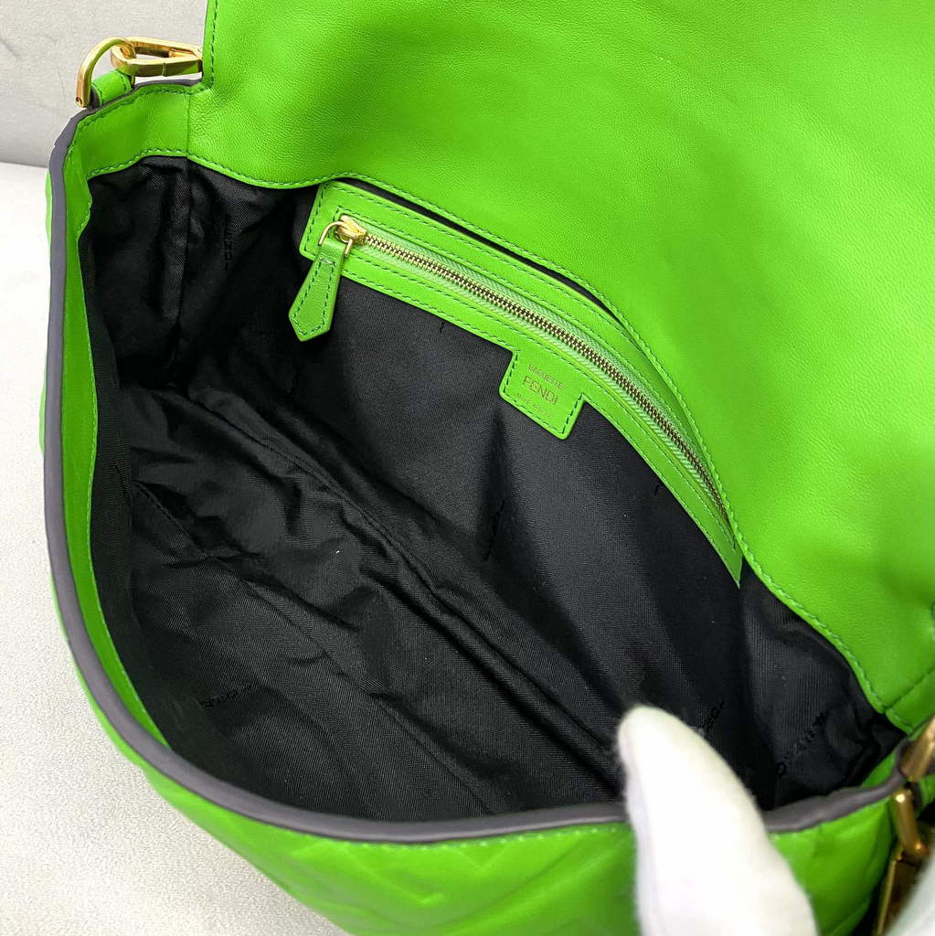 Fendi 8BR771 Baguette Large Green leather bag - Default Title - View 8