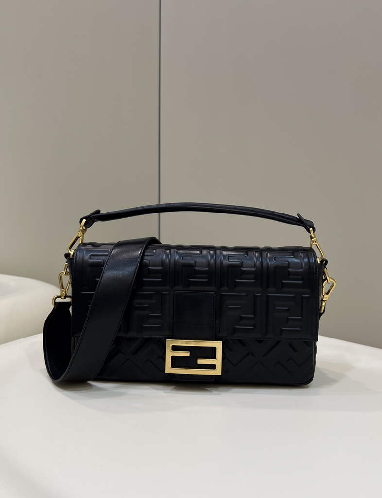 Fendi 8BR771 Baguette Large Black leather bag - Default Title - View 1