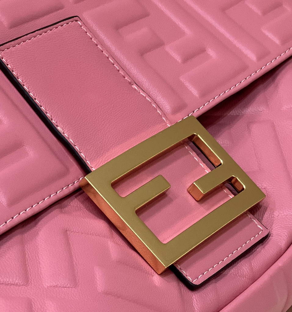Fendi 8BR771 Baguette Large leather bag in pink - Default Title - View 5