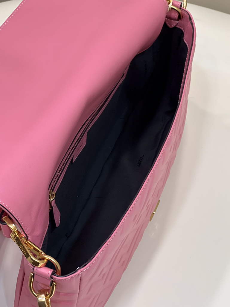 Fendi 8BR771 Baguette Large leather bag in pink - Default Title - View 8