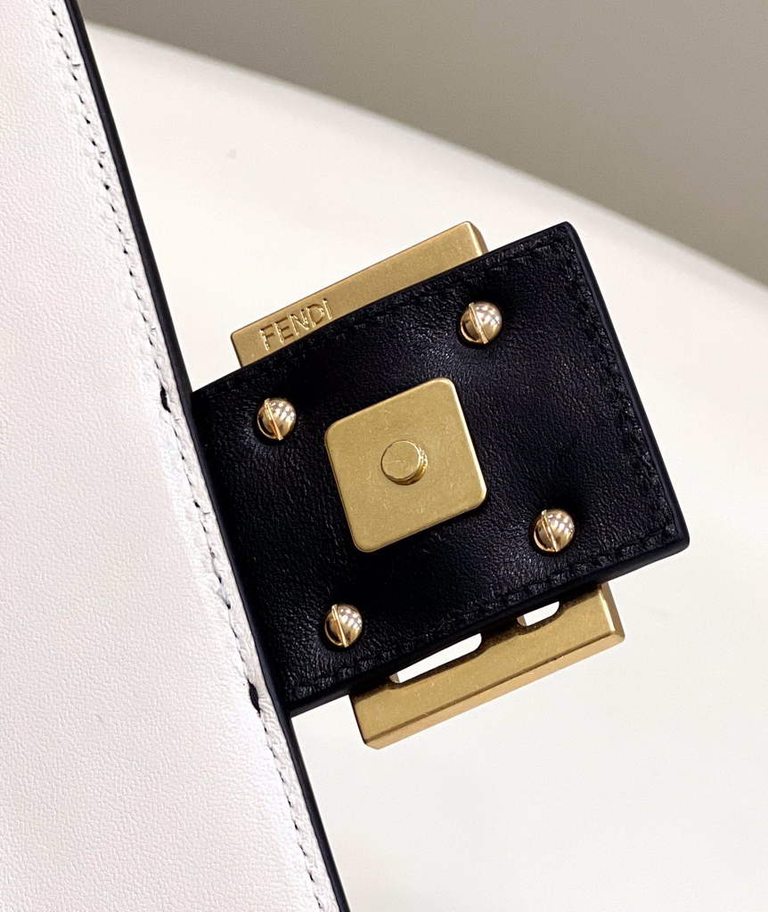 Fendi 8BR783 Baguette Chain White nappa leather bag - Default Title - View 8