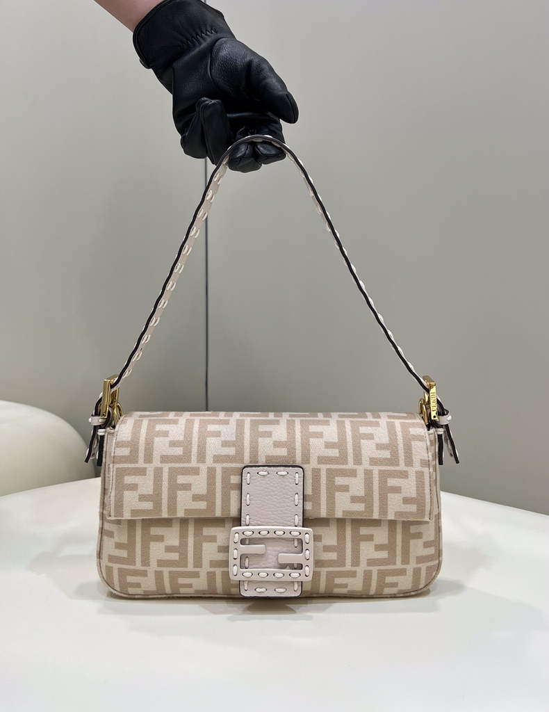 Fendi 8BR792 Baguette 1997 Beige FF wool bag - Default Title - View 1