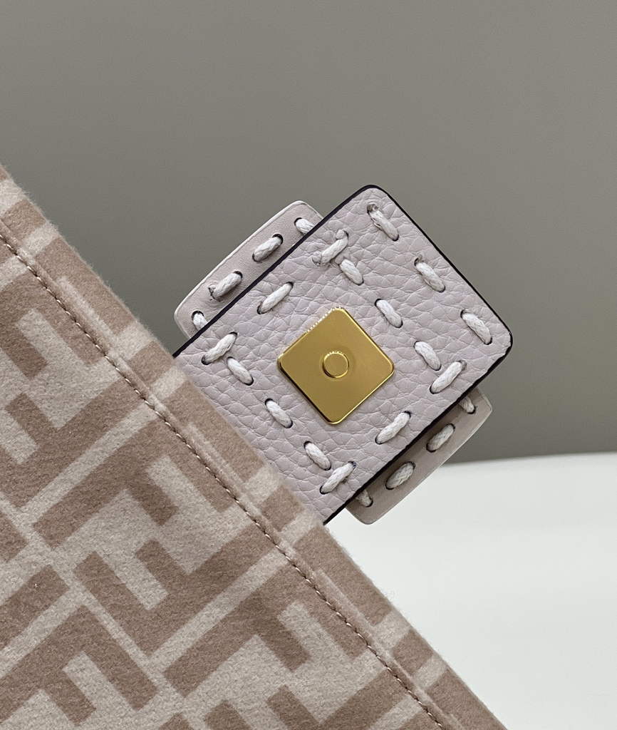 Fendi 8BR792 Baguette 1997 Beige FF wool bag - Default Title - View 5