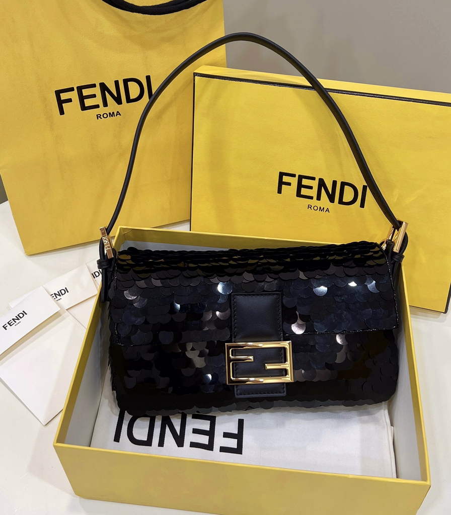 Fendi 8BR792 Baguette 1997 Black leather and sequinned bag - Default Title - View 2