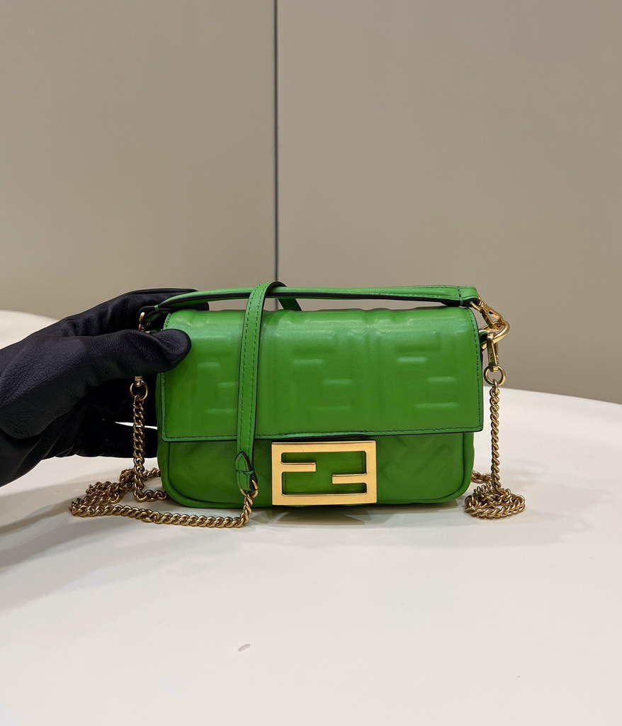 Fendi 8BS017 Baguette Mini Green leather bag - Default Title - View 1