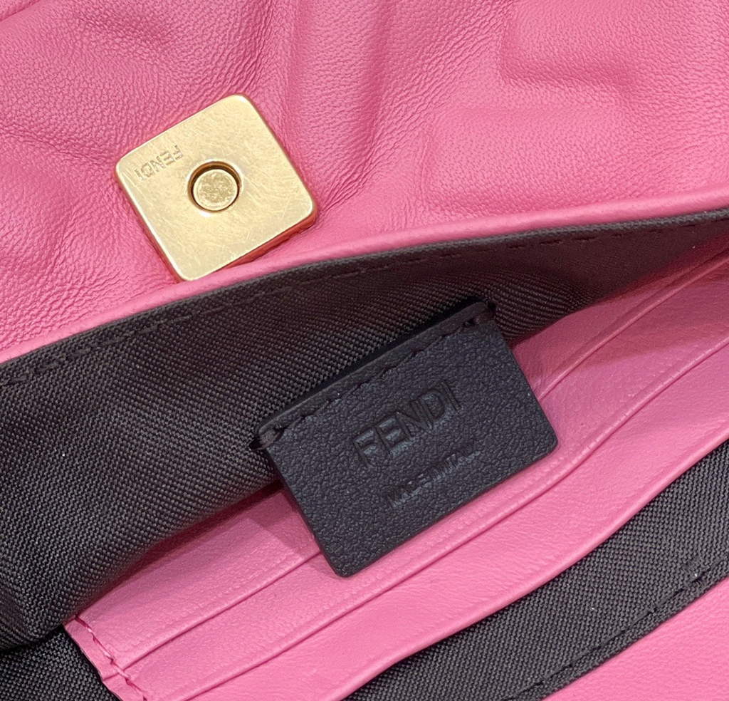 Fendi 8BS017 Baguette Mini Pink leather bag - Default Title - View 6