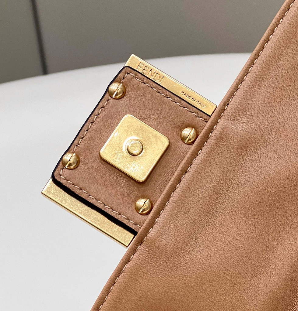 Fendi 8BS017 Baguette Mini Dark Beige leather bag - Default Title - View 7