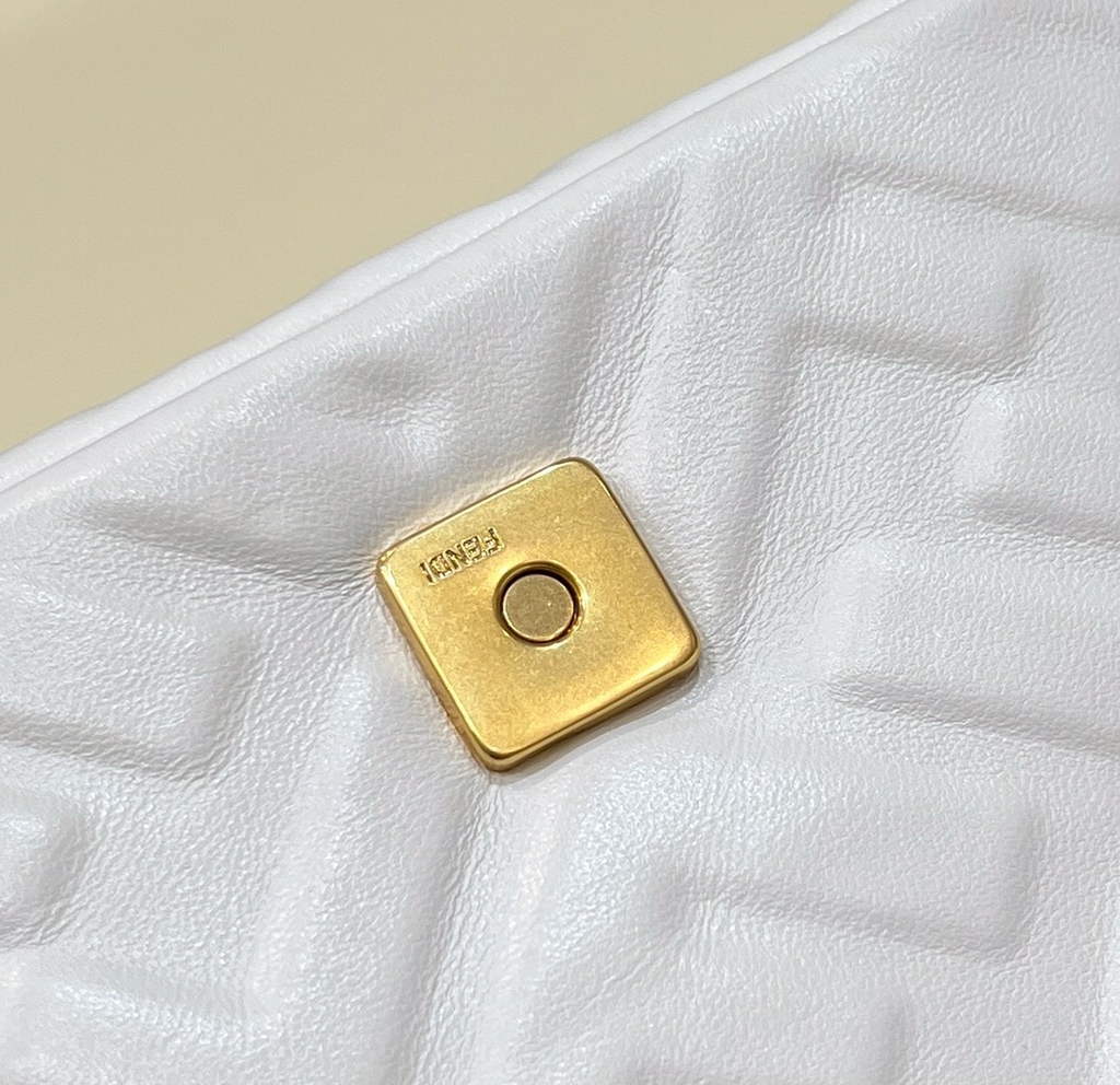 Fendi 8BS017 Baguette Mini White leather bag - Default Title - View 7