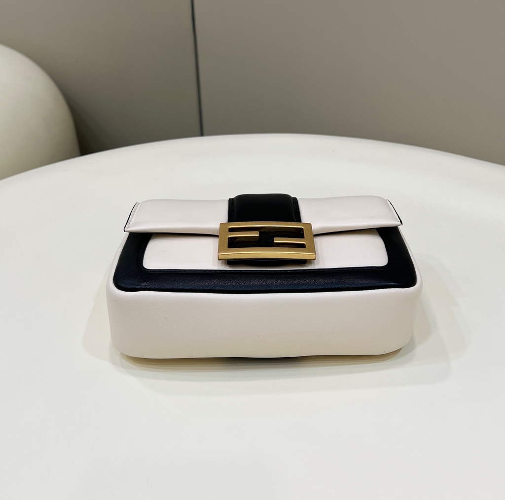 Fendi 8BS045 Mini Baguette Chain White nappa leather bag - Default Title - View 3