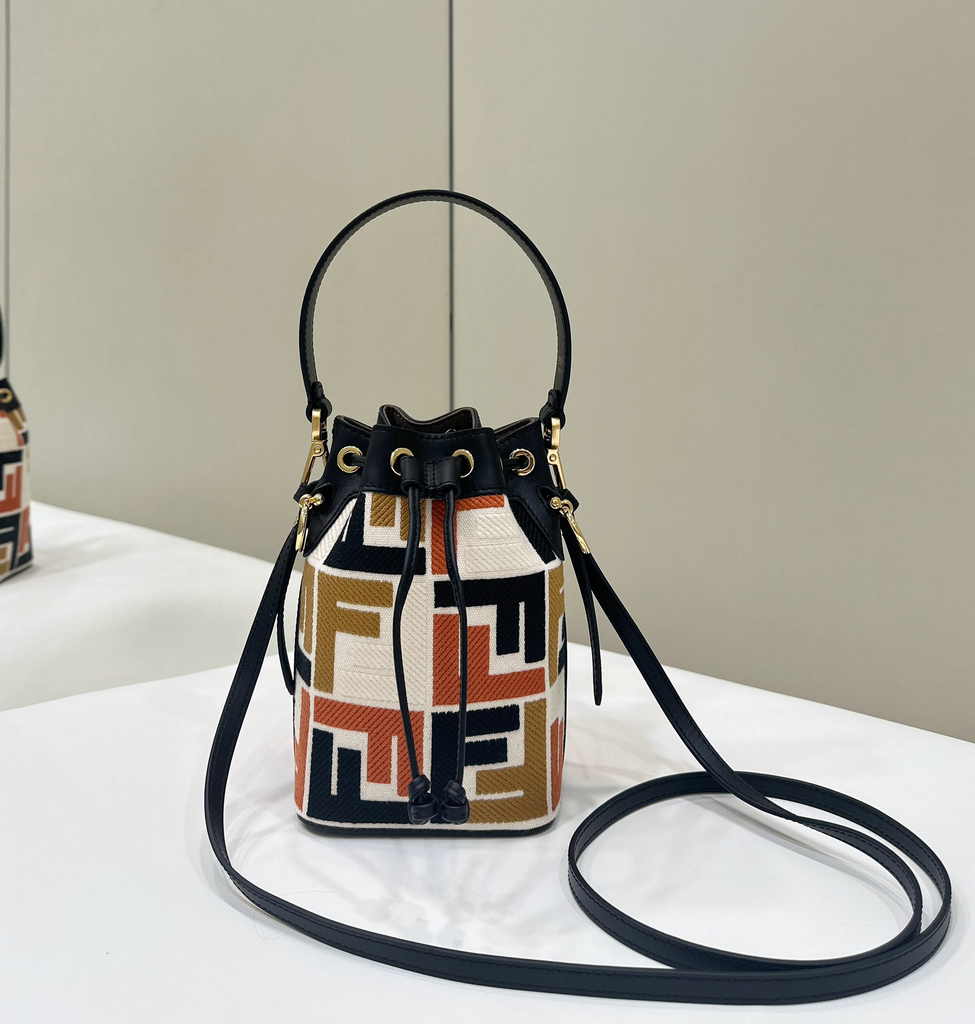 Fendi Bucket Bag Mon Tresor 8BS010 Black FF - Default Title - View 1