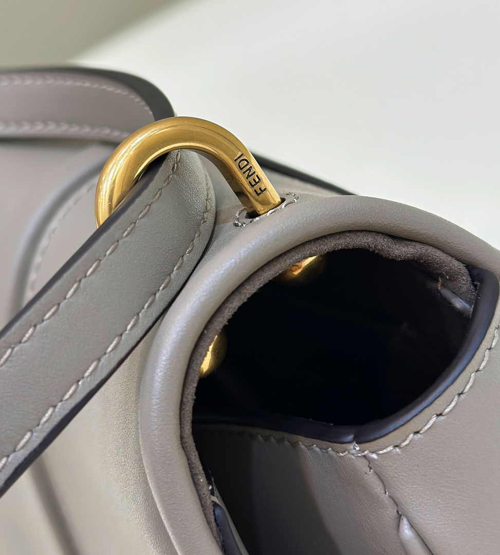 Fendi C’mon Mini 8BS082 Shoulder Gray leather bag - Default Title - View 8