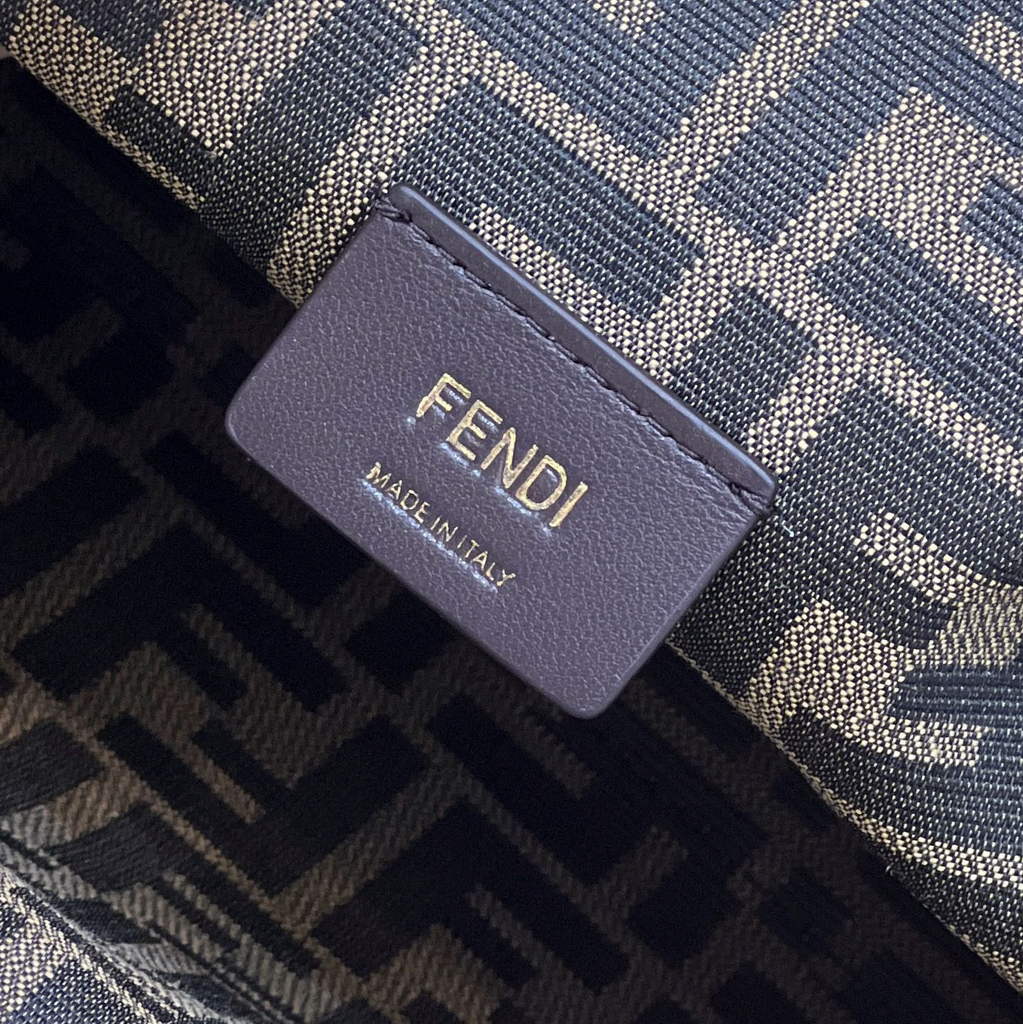 Fendi First Medium 8BP127 Gold leather bag - Default Title - View 6