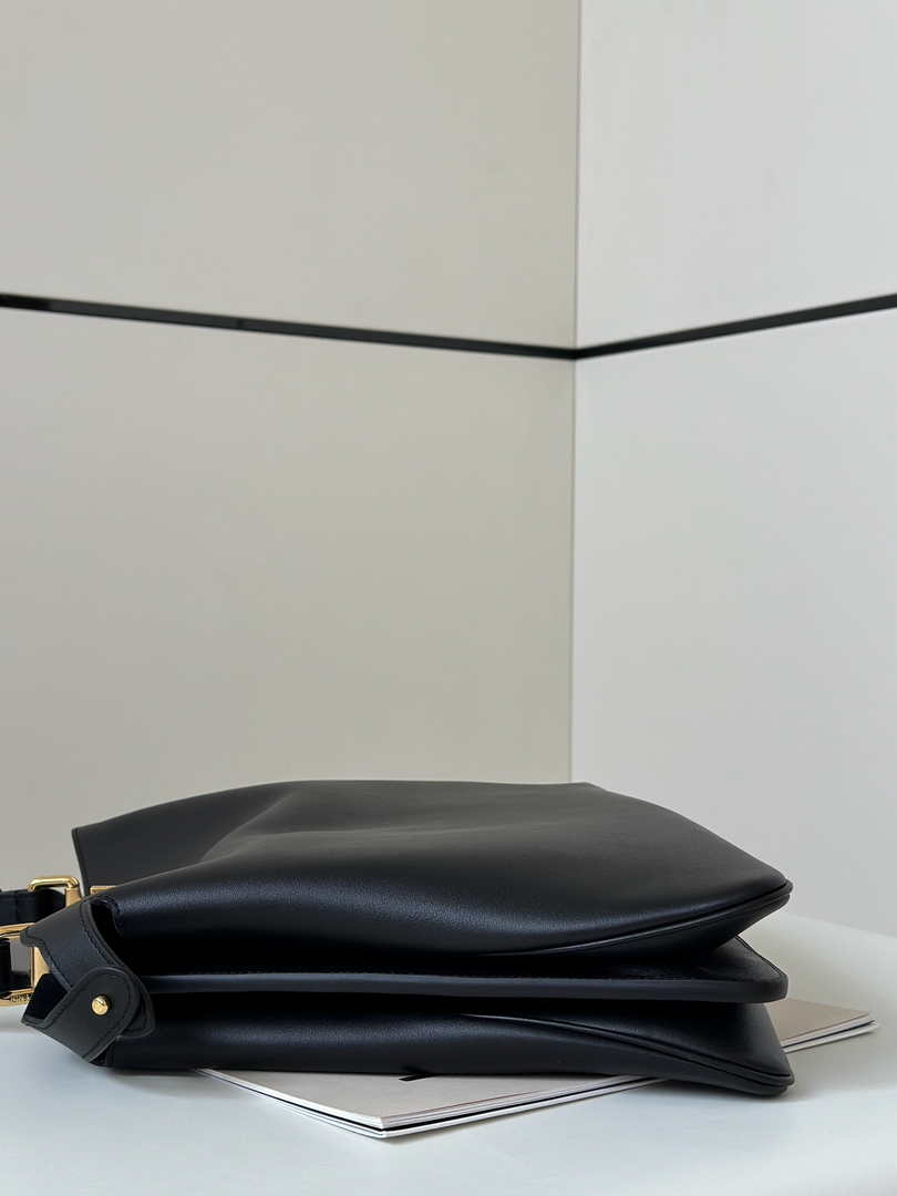 Fendi Peekaboo Soft Large Black Leather Bag 8BN358 - Default Title - View 3