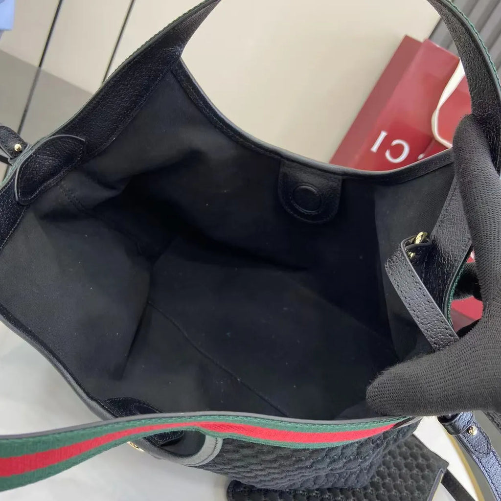 Gucci Giglio small tote bag ‎860845 Black GG suede
