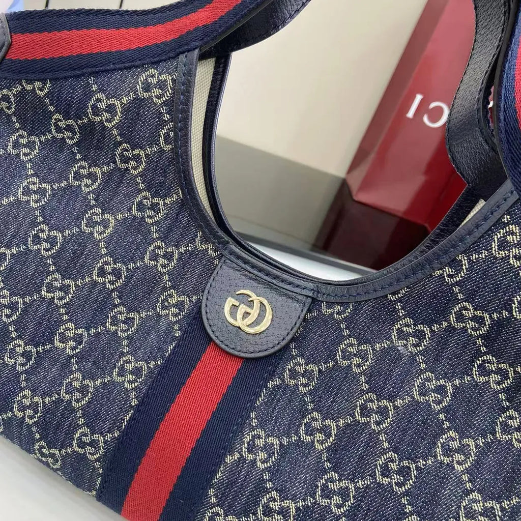 Gucci Giglio small tote bag ‎860845 Blue and white GG denim