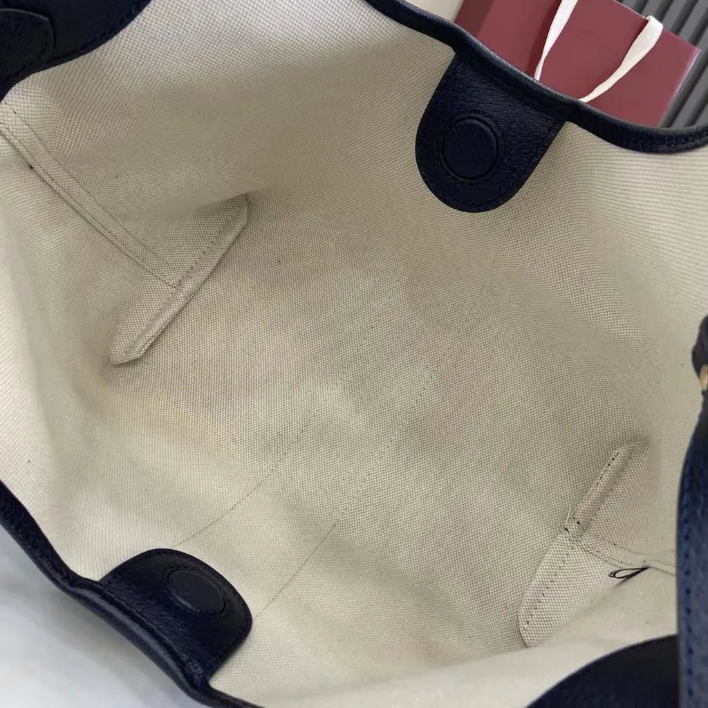 Gucci Giglio small tote bag ‎860845 Blue and white GG denim