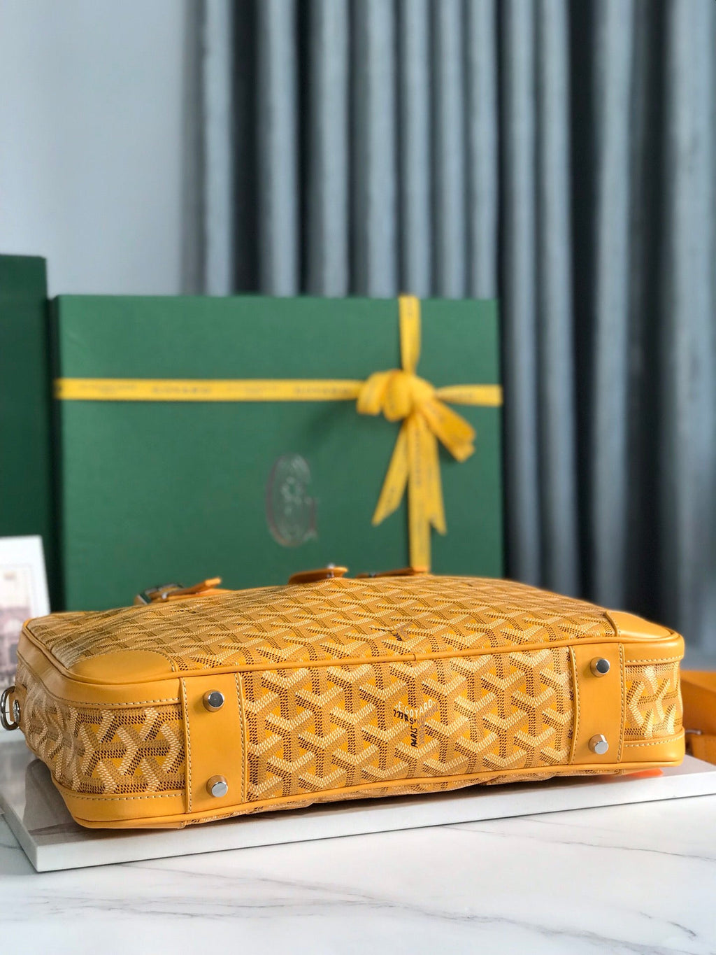 Goyard Ambassade MM Document Case GY0202889 Yellow
