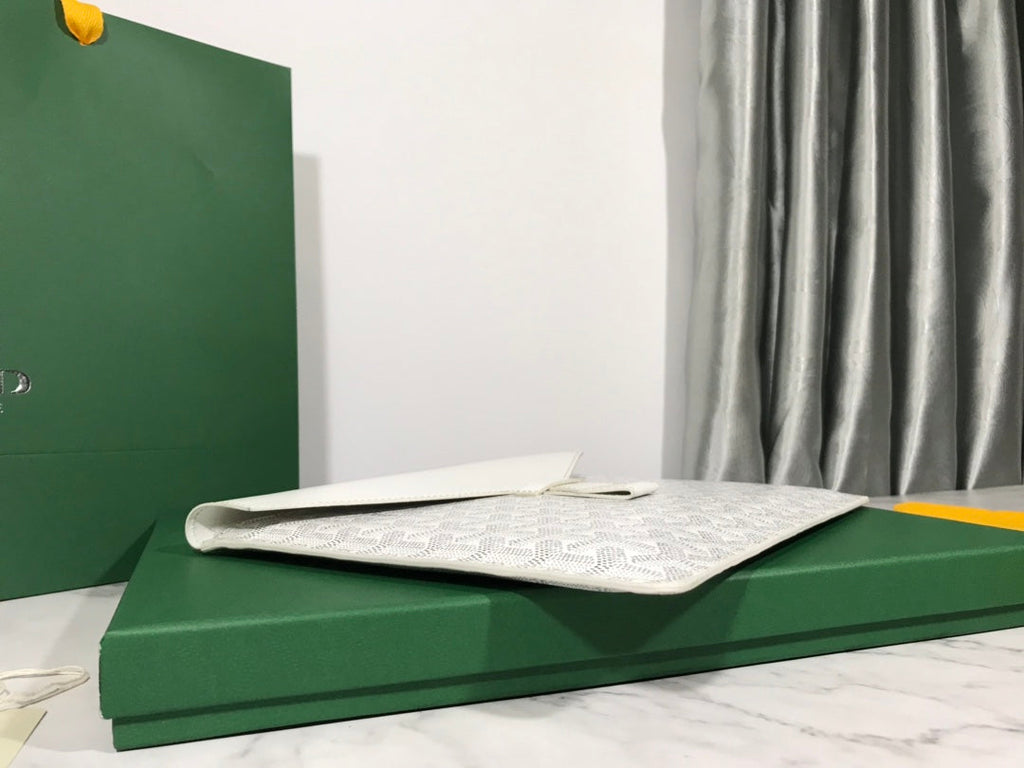 Goyard Camondo MM Horizontal Clutch GY020209 White