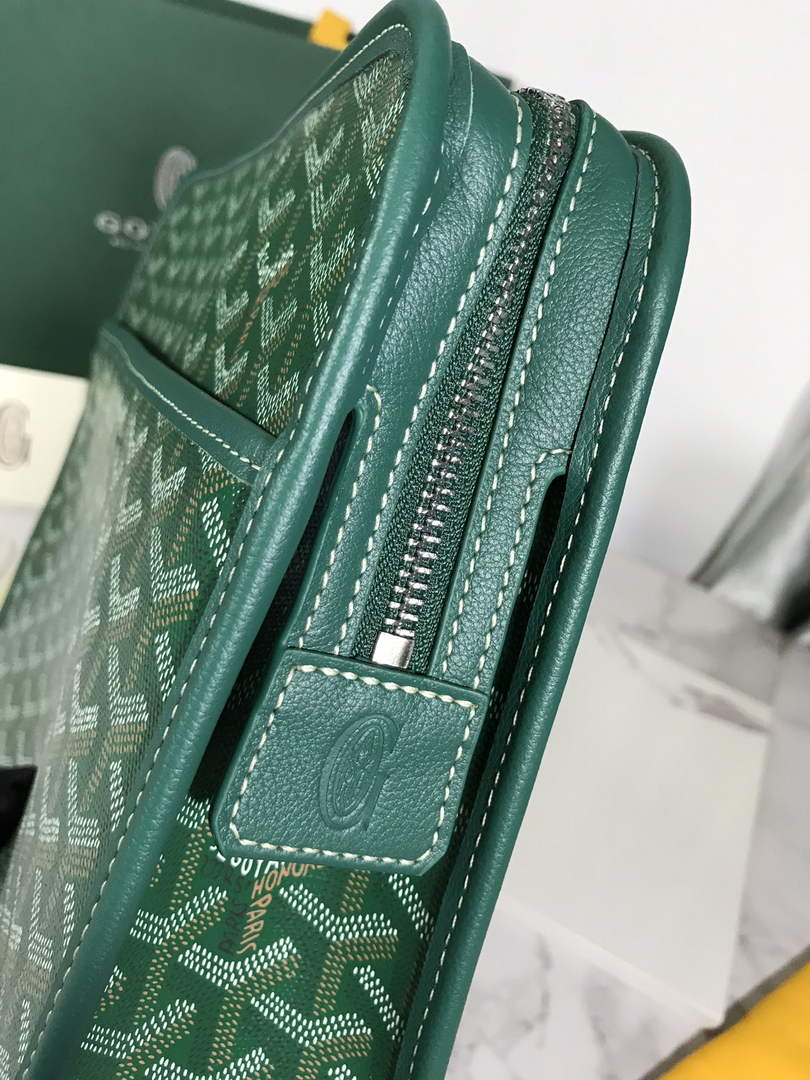 Goyard Jouvence GM Toilet Bag GY020208 Green