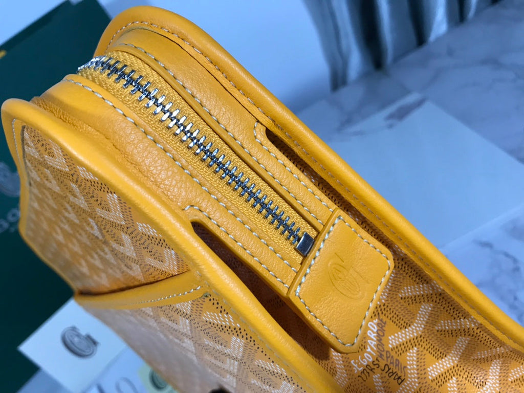 Goyard Jouvence GM Toilet Bag GY020208 Yellow