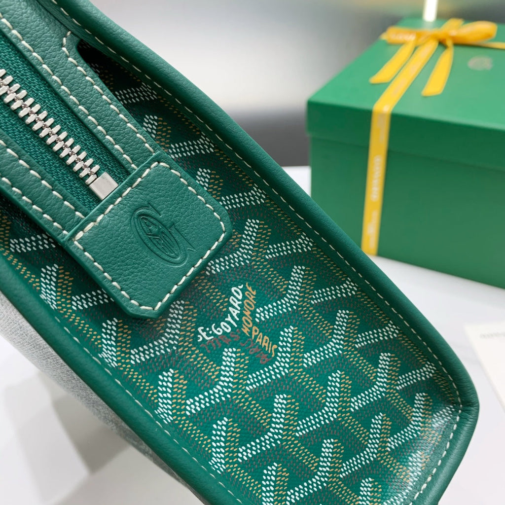 Goyard Jouvence GM Toilet Bag GY020208 Green