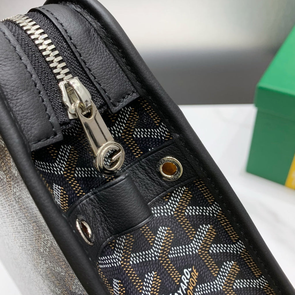 Goyard Jouvence GM Toilet Bag GY020208 Black