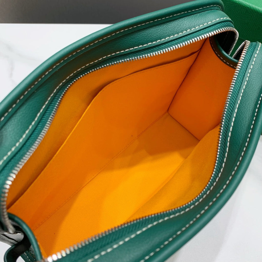 Goyard Jouvence MM Toilet Bag GY020207 Green