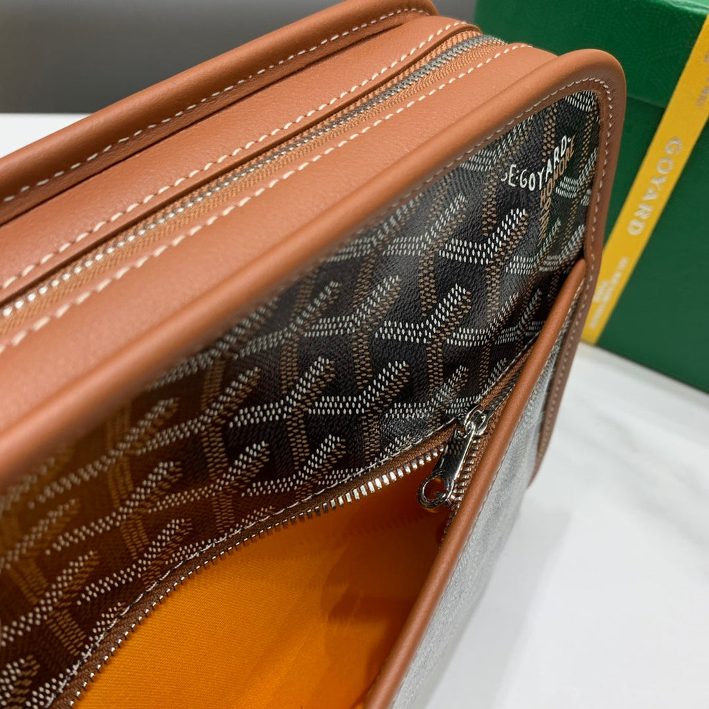 Goyard Jouvence MM Toilet Bag GY020207 Tan