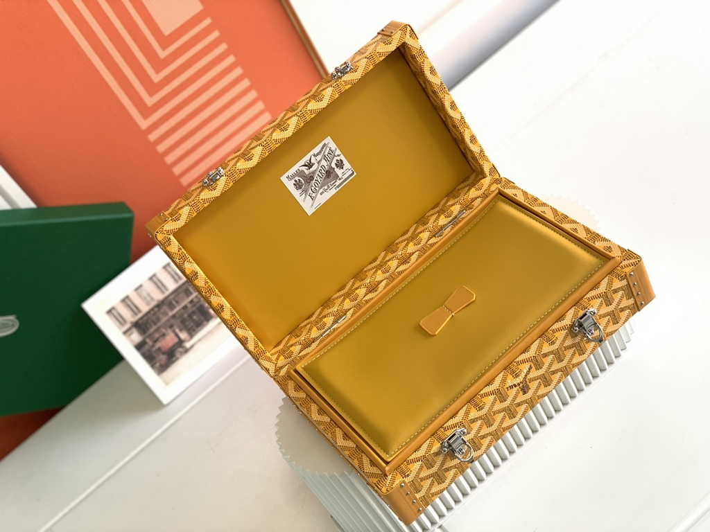 Goyard Travel bags Watch Case GY030290 Yellow