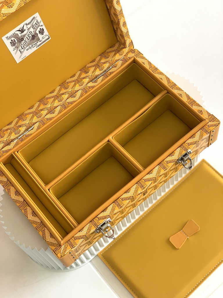 Goyard Travel bags Watch Case GY030290 Yellow