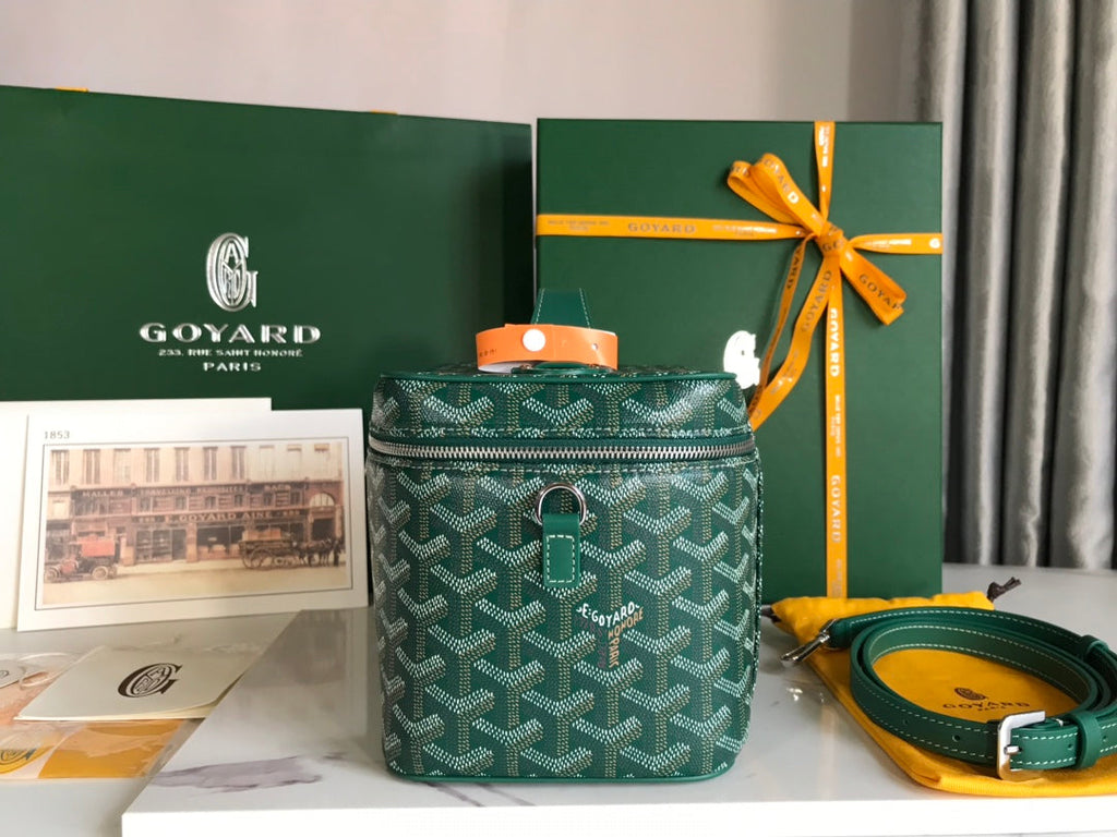 Goyard Vanity Case GY020185 Goyardine Canvas Green