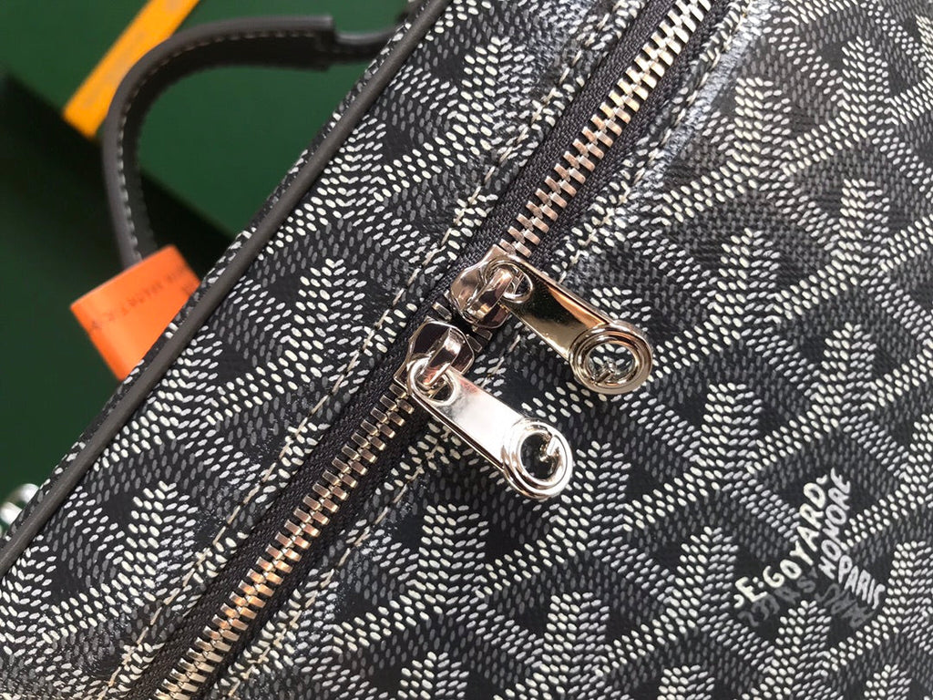 Goyard Vanity Case GY020185 Goyardine Canvas Gray