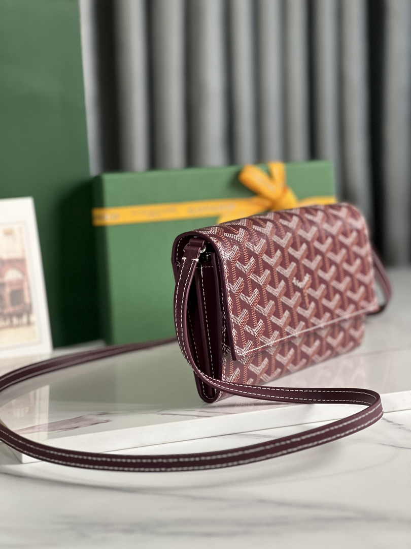 Goyard Varenne Continental Wallet 02019 Goyardine Canvas Wine Red