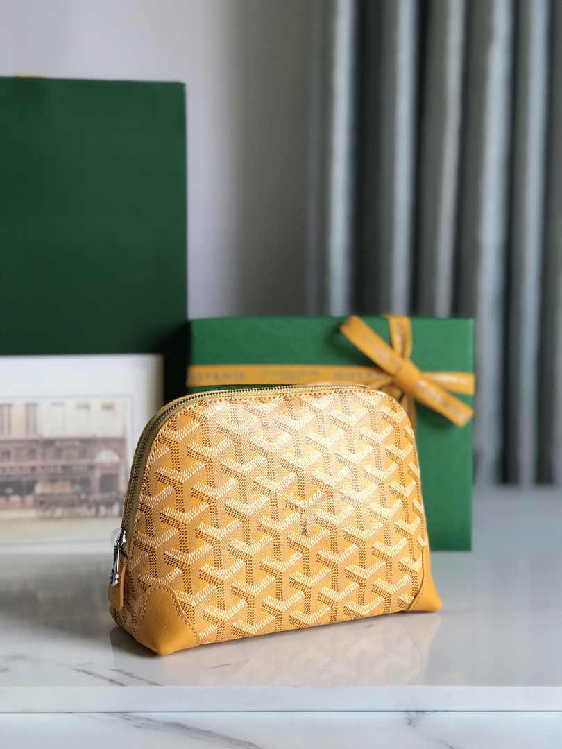 Goyard Vendôme Cosmetic Pouch Goyardine Canvas Yellow
