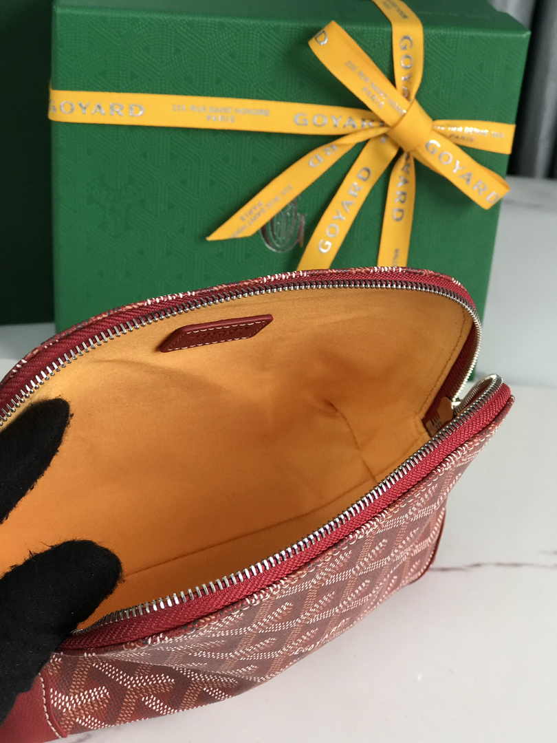 Goyard Vendôme Cosmetic Pouch Goyardine Canvas Red