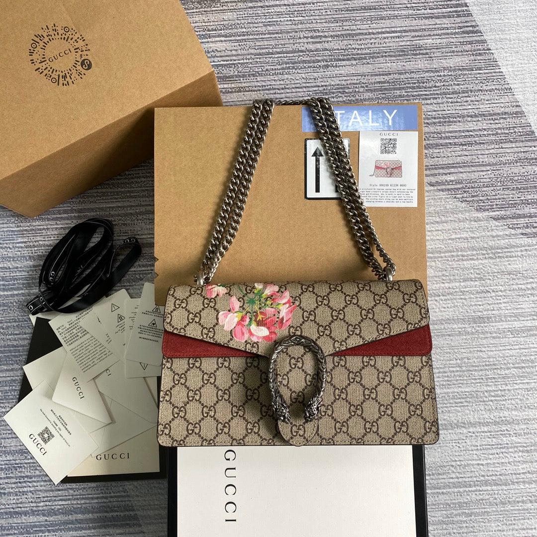 Gucci 400249 Dionysus small GG shoulder bag flower red