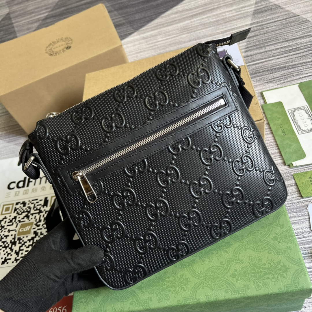Gucci ‎406410 GG embossed messenger bag black