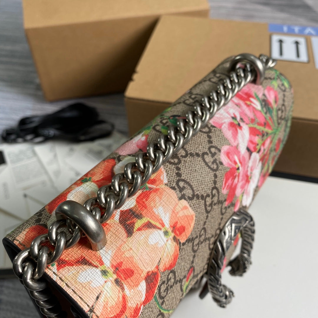 Gucci ‎‎421970 Dionysus GG Supreme mini bag flower wine red